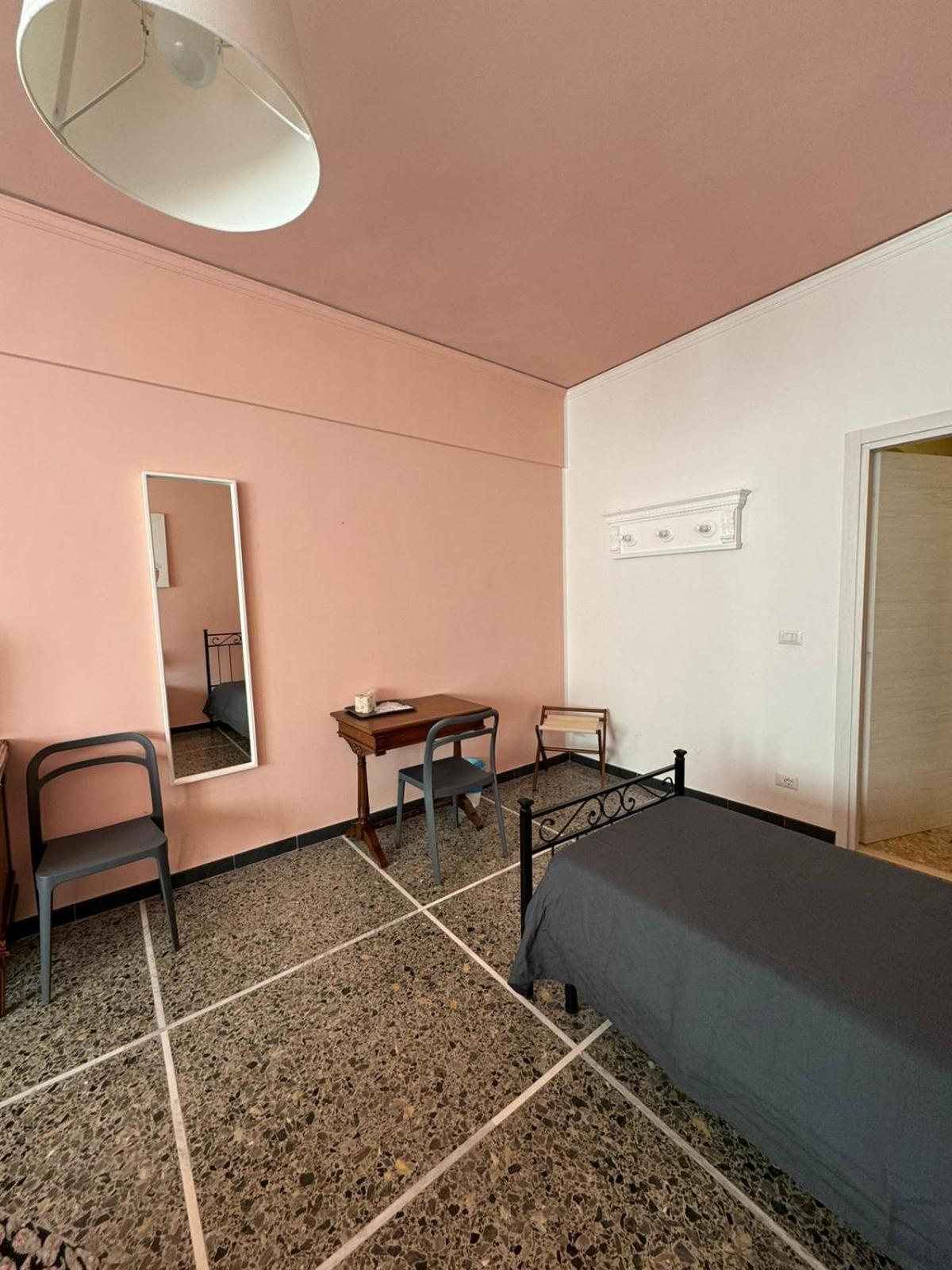 Ameli Room Флоренция Экстерьер фото
